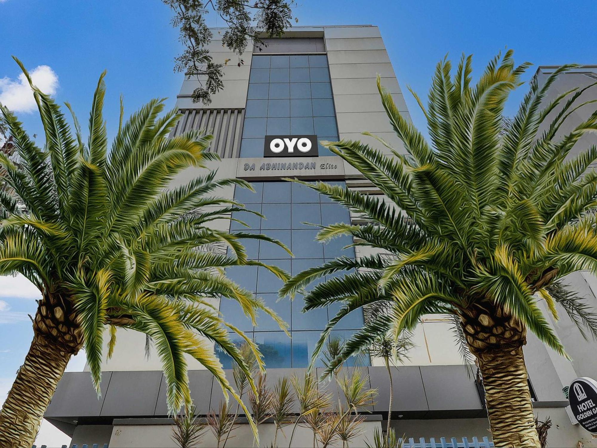 Collection O Golden Gate Hotel Hyderabad Exterior foto